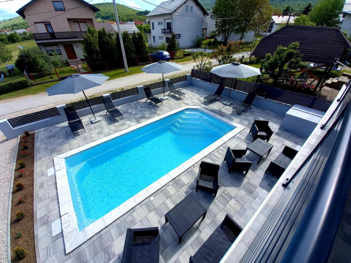 Premier House By Rd Group Korenica Exterior foto
