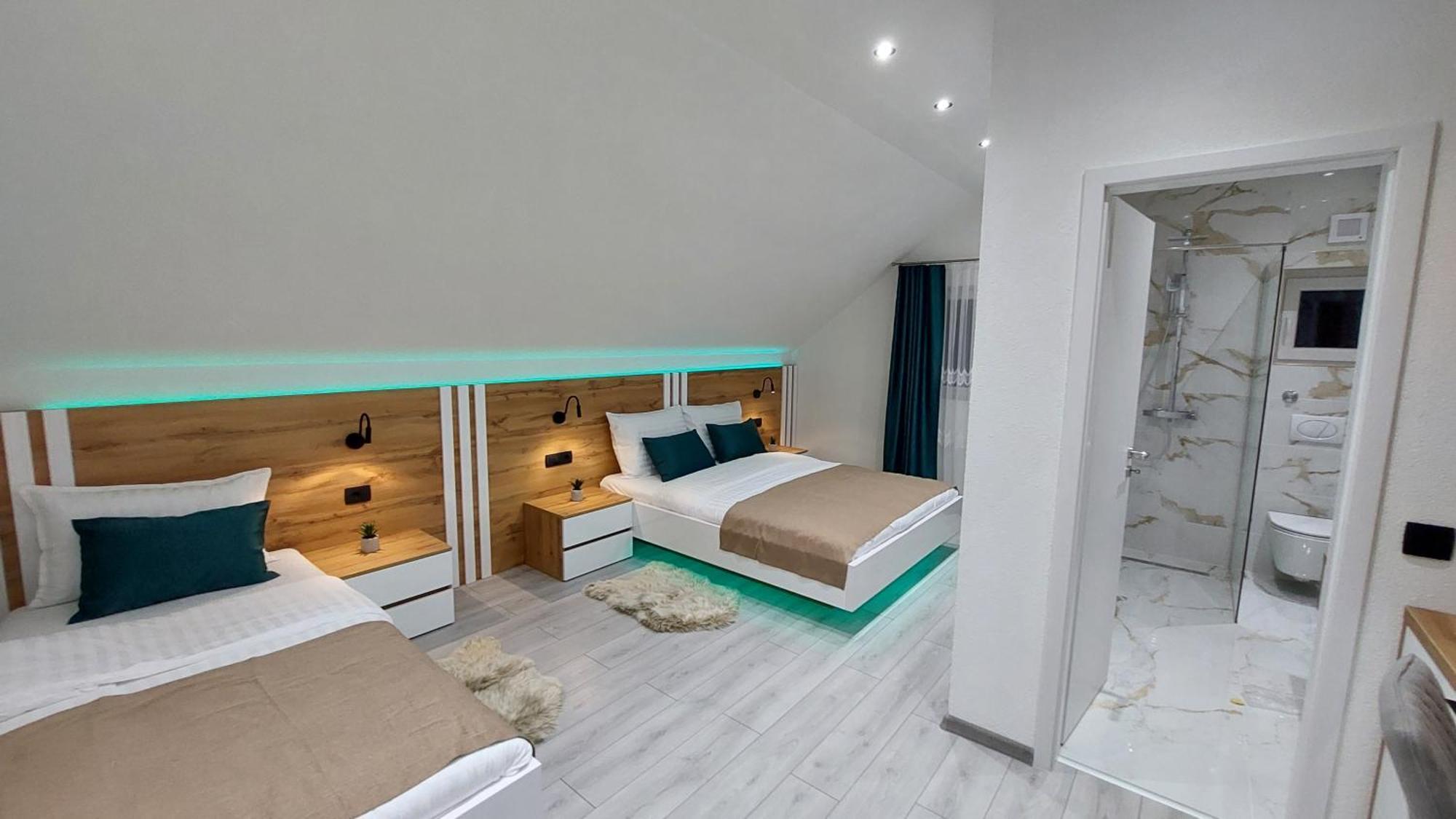 Premier House By Rd Group Korenica Exterior foto